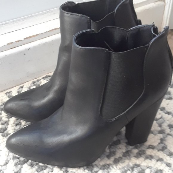 Booties - Picture 4 of 5